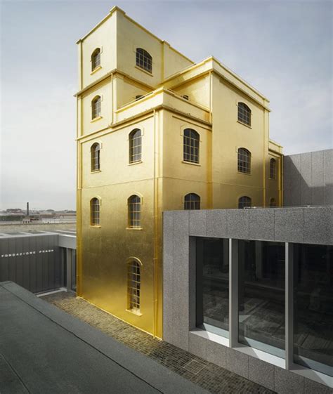 Visiting Fondazione Prada in Milan 